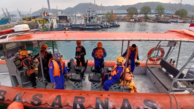 Rombongan Jurnalis Hilang Kontak di Selat Sunda Saat Peliputan Anak Krakatau